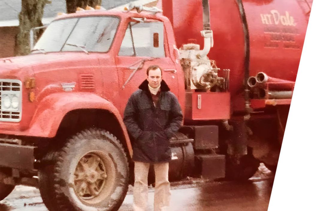 Old PP Pumping truck in red